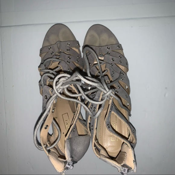 Yoki | Block Heel - Picture 5 of 12